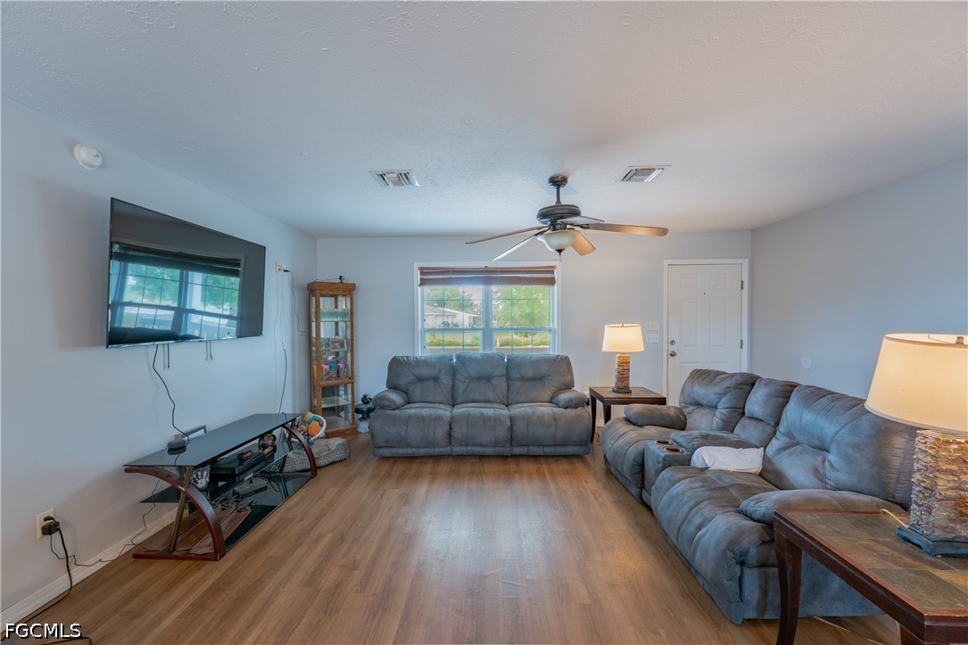 1500 Jay Ter Property Photo 6