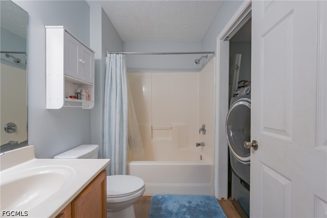 1500 Jay Ter Property Photo 16