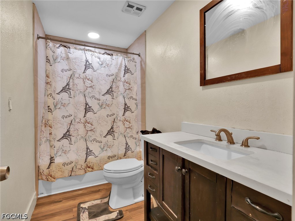 1560 Colonial Blvd 235 Property Photo 13
