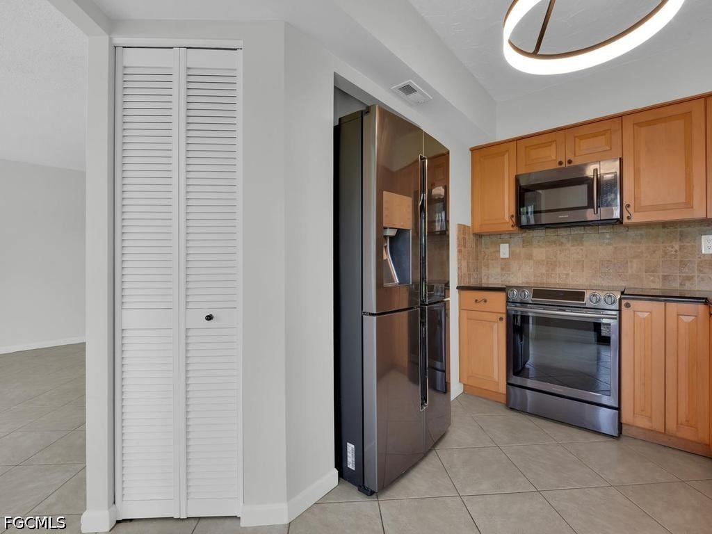 1512 Mainsail Dr 10 Property Photo 8