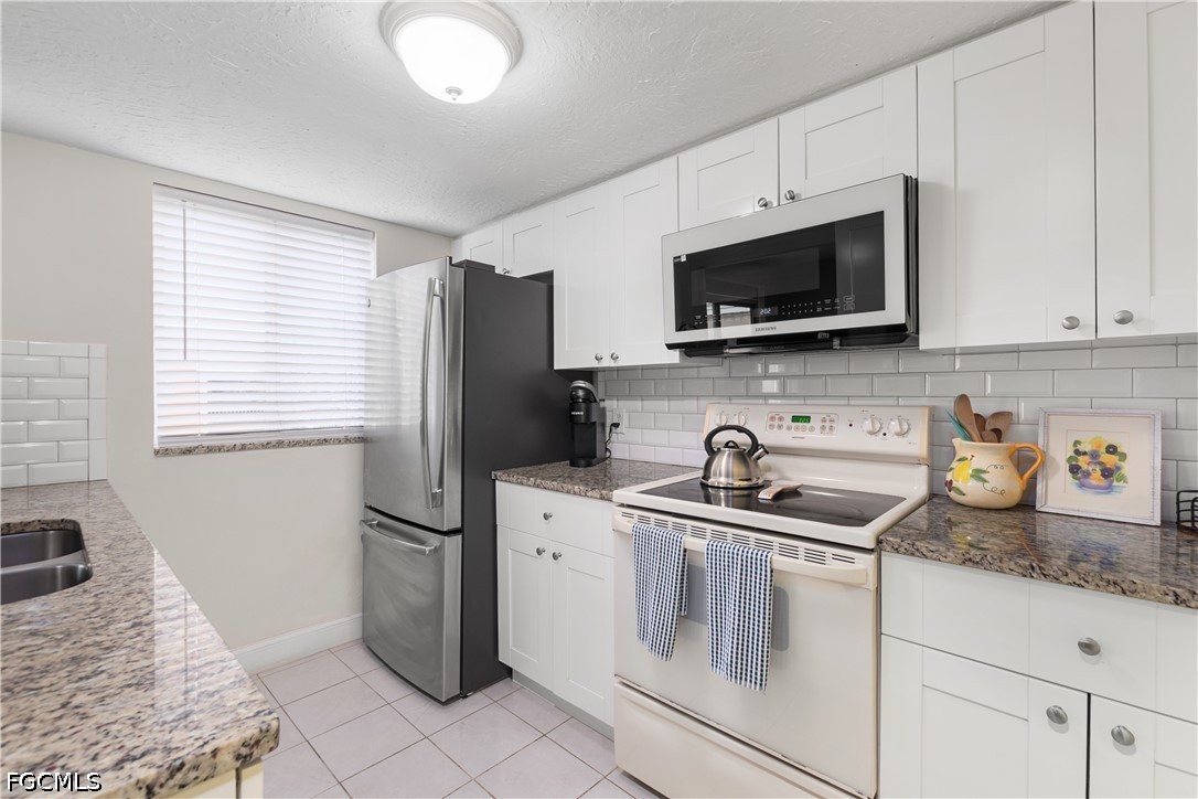 12620 Kenwood Ln C Property Photo 8