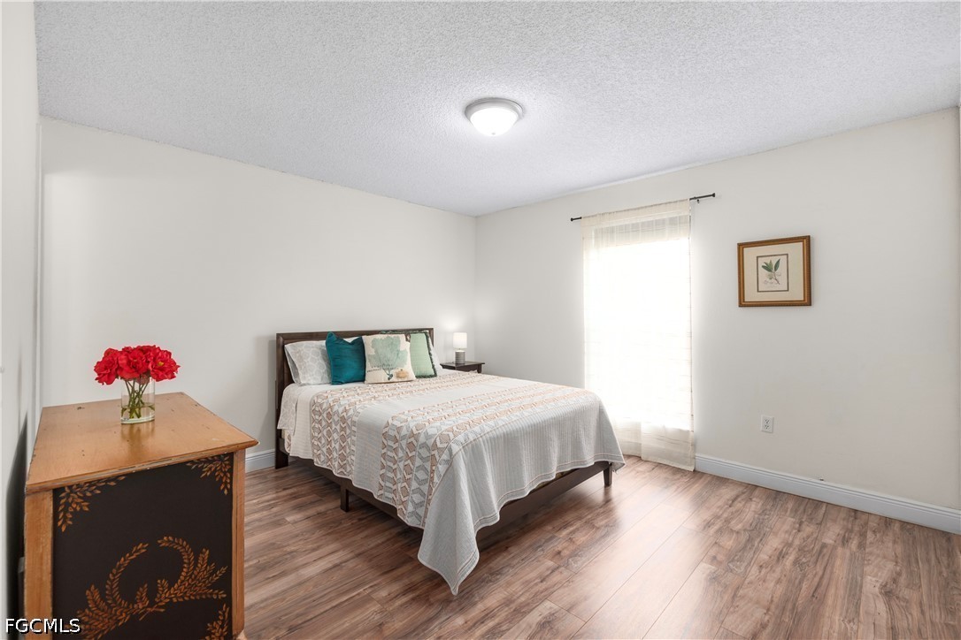 12620 Kenwood Ln C Property Photo 10