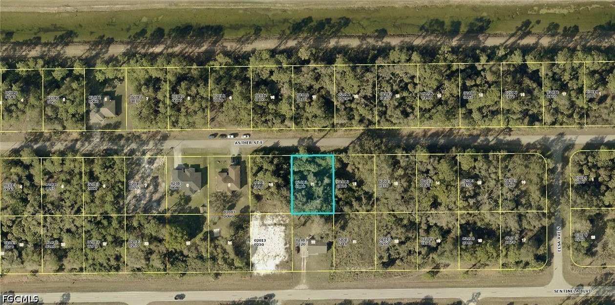 1022 Asther St E Property Photo 2
