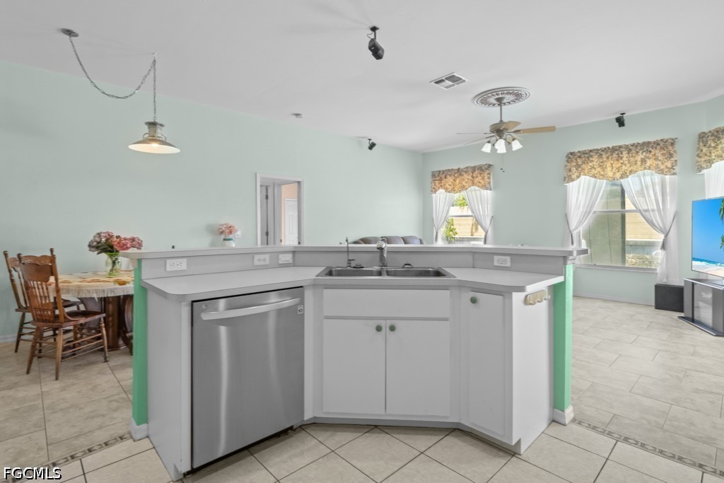 2429 Everest Pkwy Property Photo 12