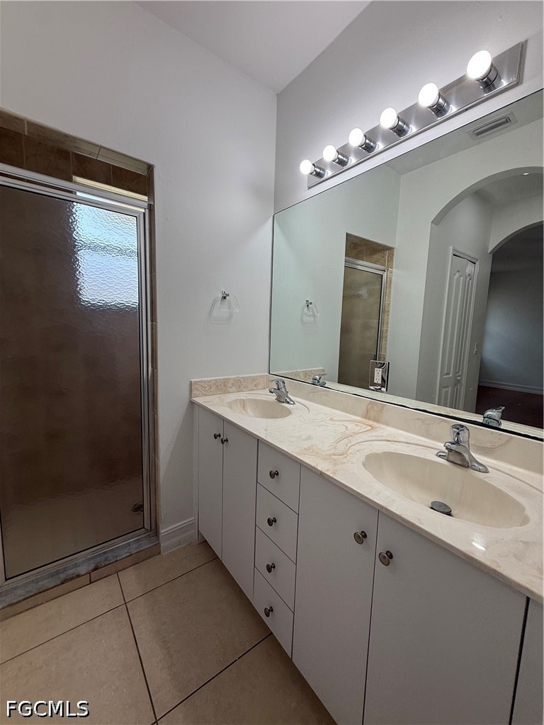 2902 Colin Ave S Property Photo 39