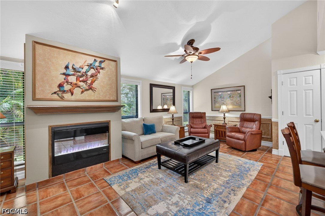 4516 Longboat Ln Property Photo 3