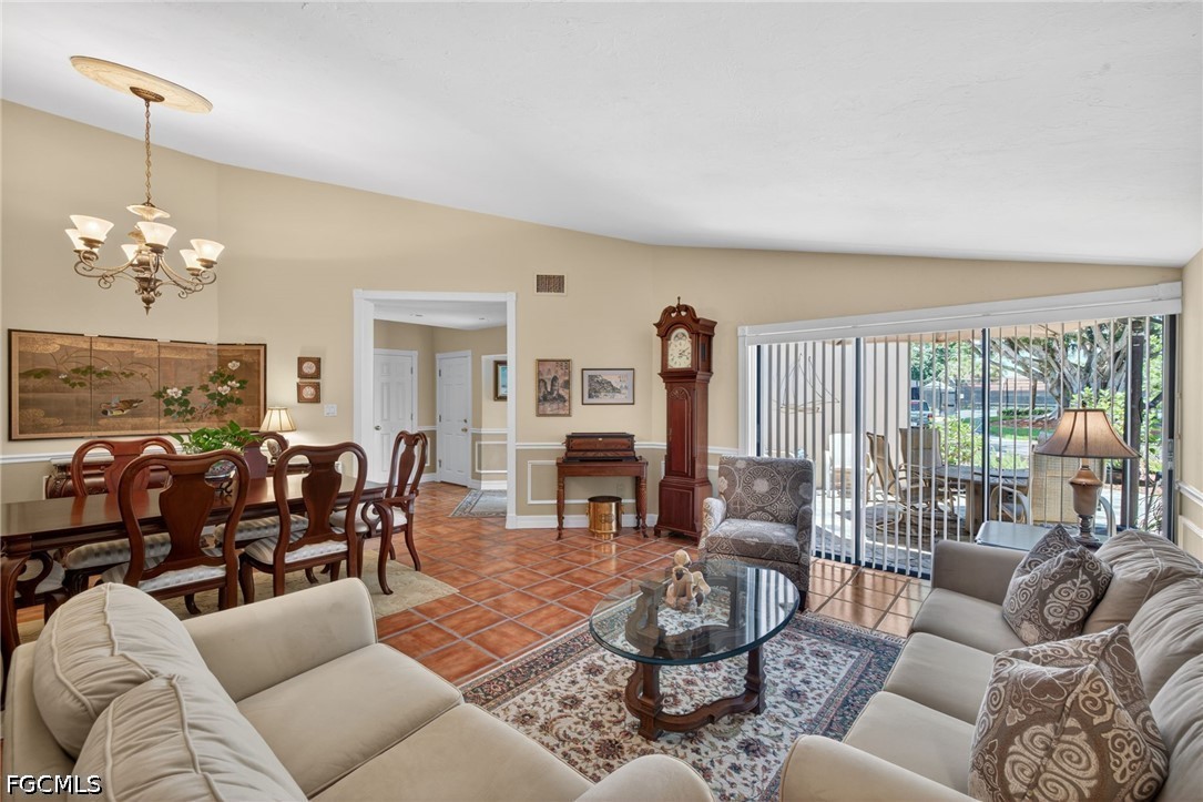 4516 Longboat Ln Property Photo 11
