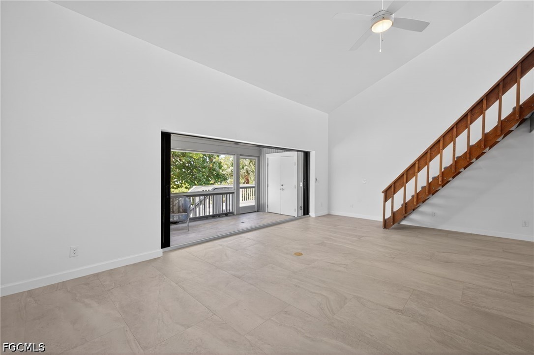 745 Cardium St Property Photo 6