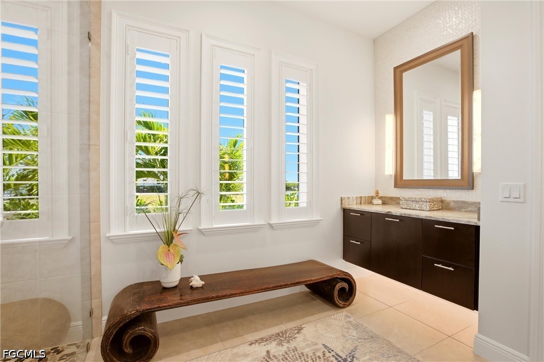 3100 Surfside Blvd Property Photo 20