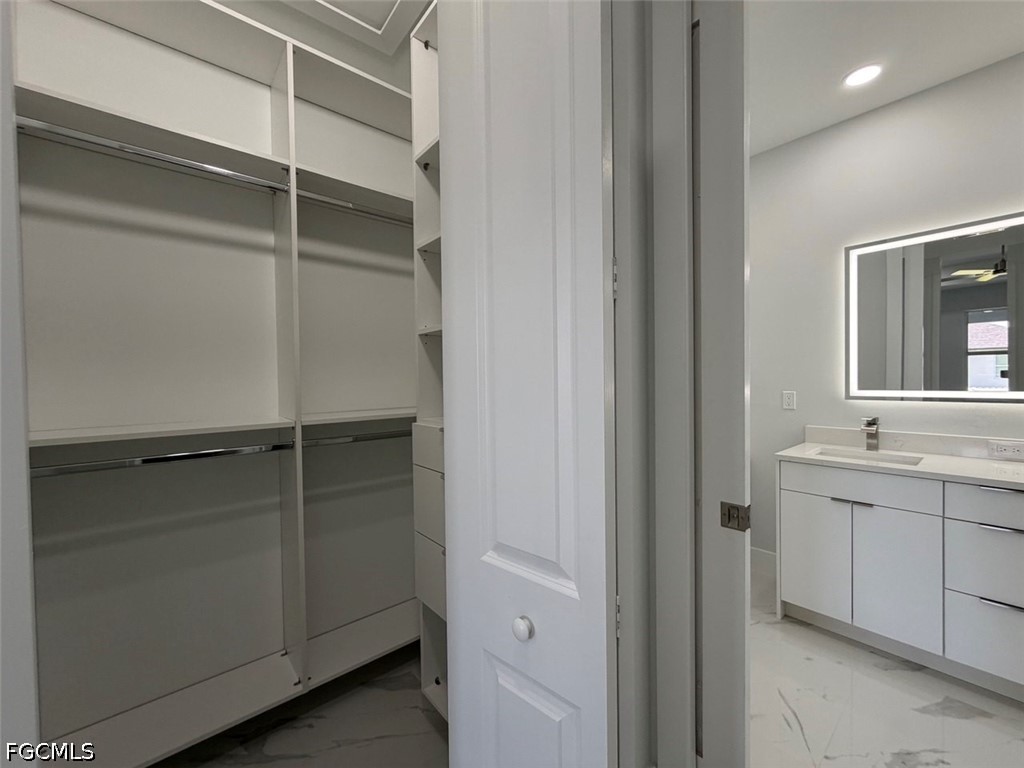 846 Runble St E Property Photo 12