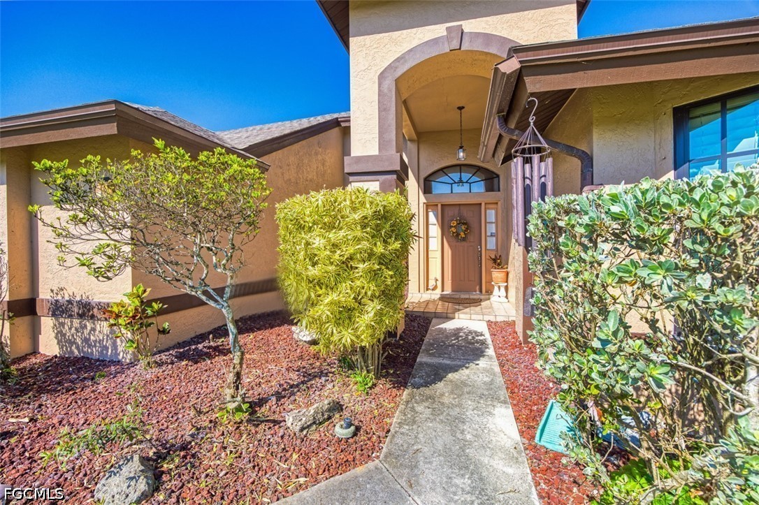 20612 Charing Cross Cir Property Photo 2