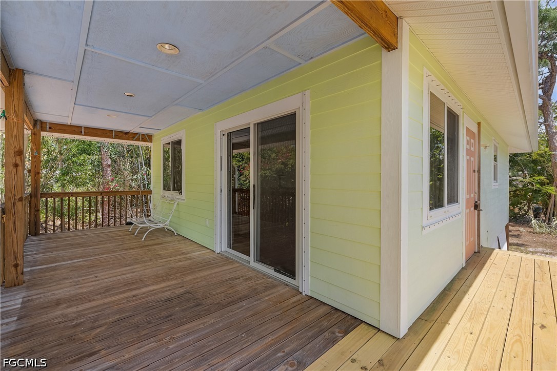7322 Hibiscus Ave Property Photo 3