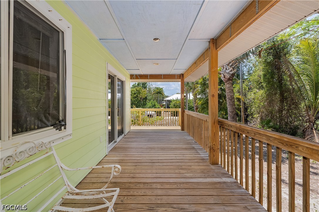 7322 Hibiscus Ave Property Photo 4