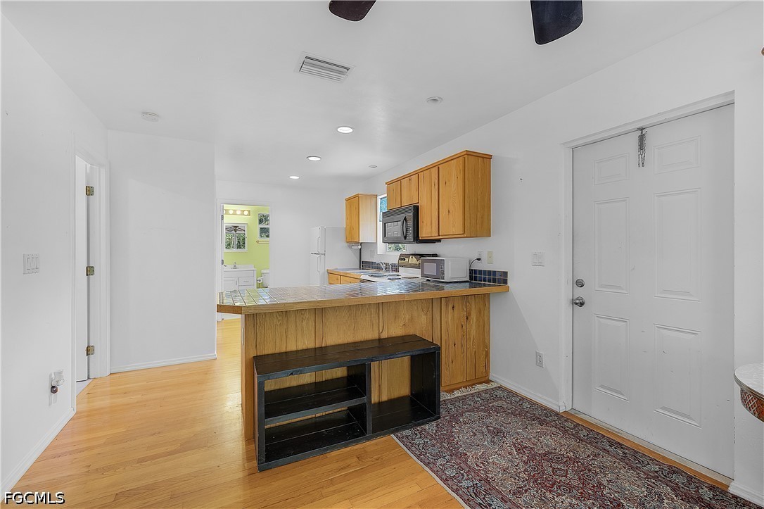 7322 Hibiscus Ave Property Photo 9