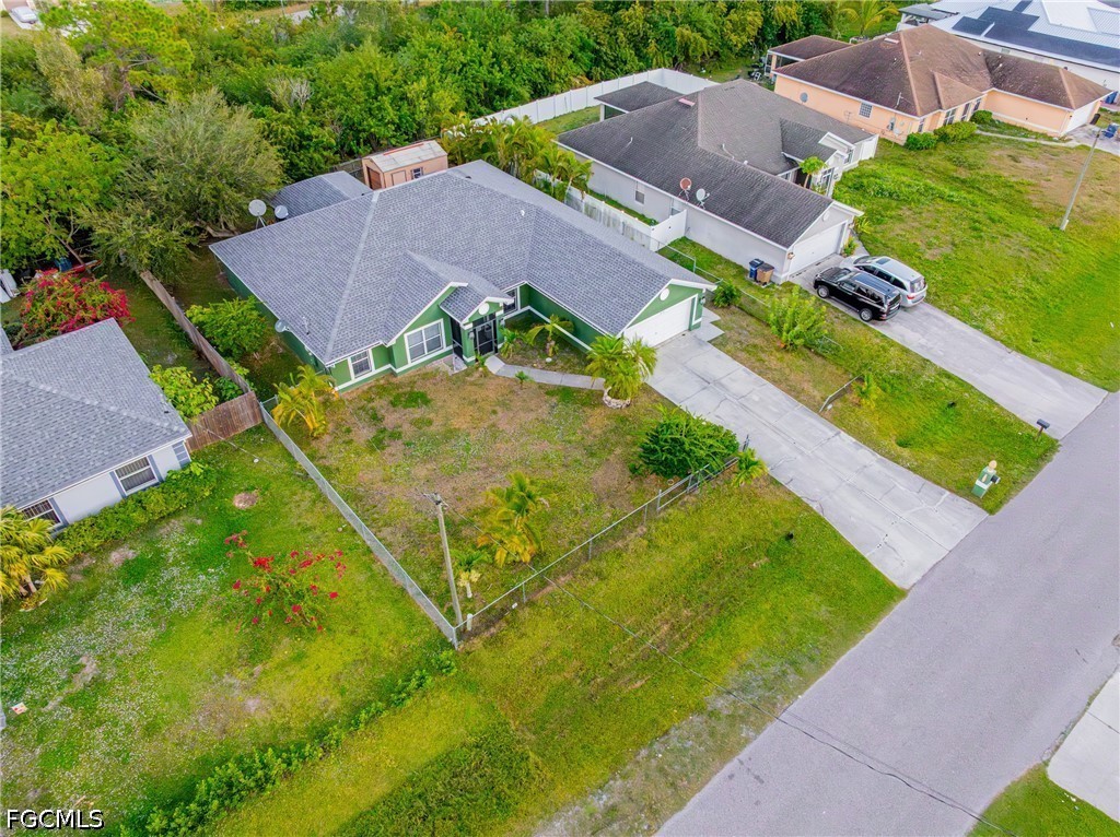 418 Windermere Dr Property Photo 2