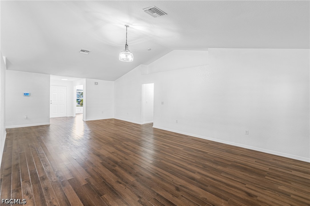 418 Windermere Dr Property Photo 18