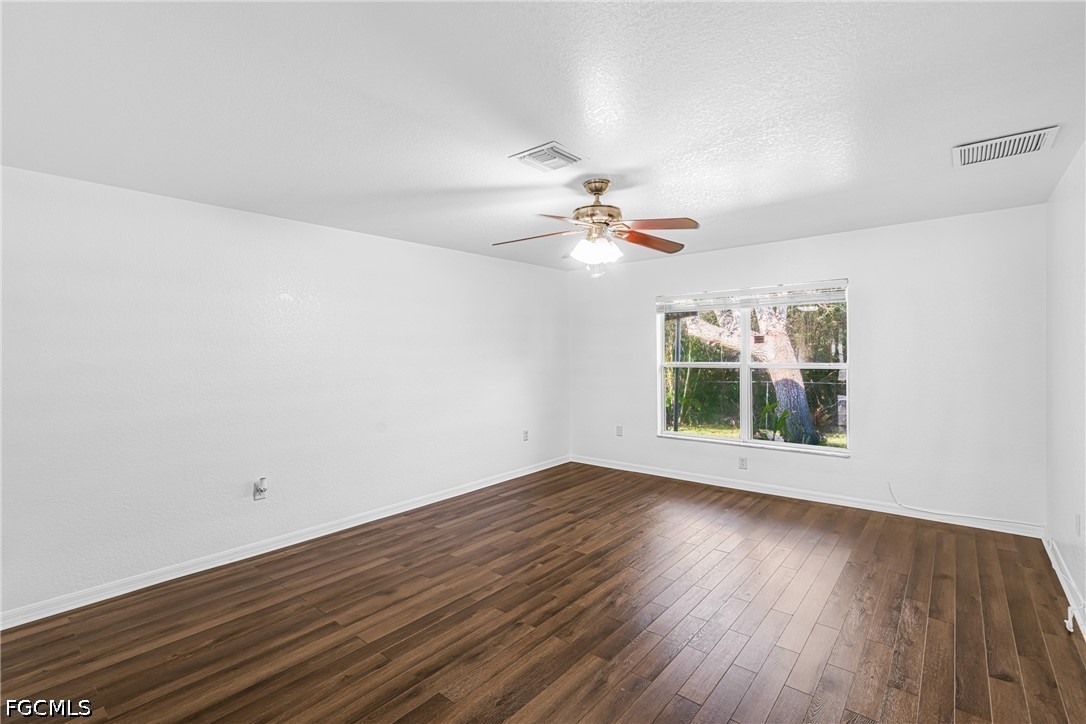 418 Windermere Dr Property Photo 33