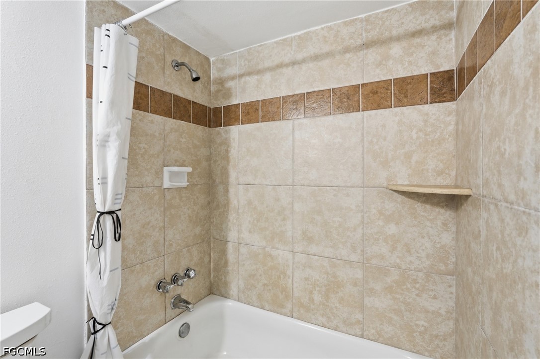 2366 E Mall Dr 403 Property Photo 21