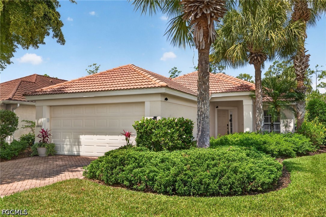 10082 Oakhurst Way Property Photo 1