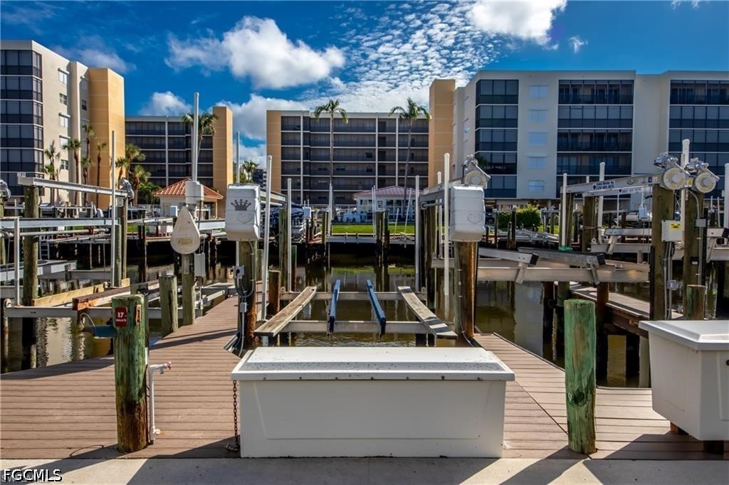 4541 Bay Beach Ln 341 Property Photo 6
