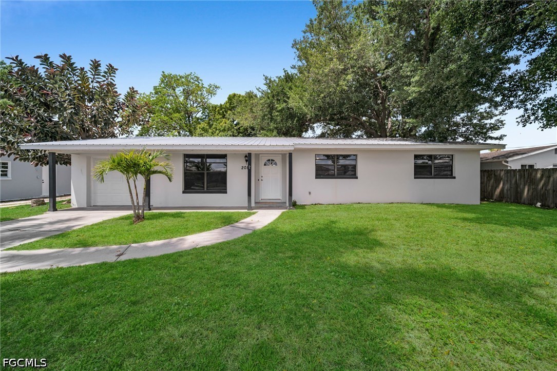 2085 E Tobago CIR Property Photo 1