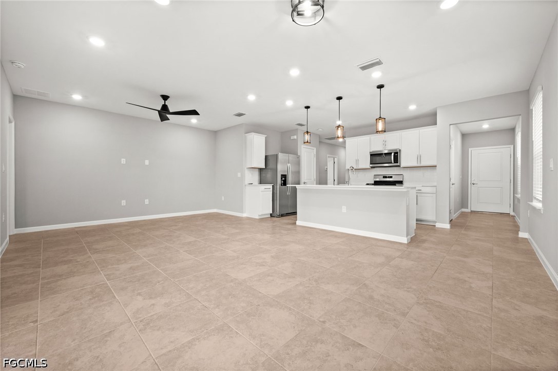 44201 Kelly Dr Property Photo 10
