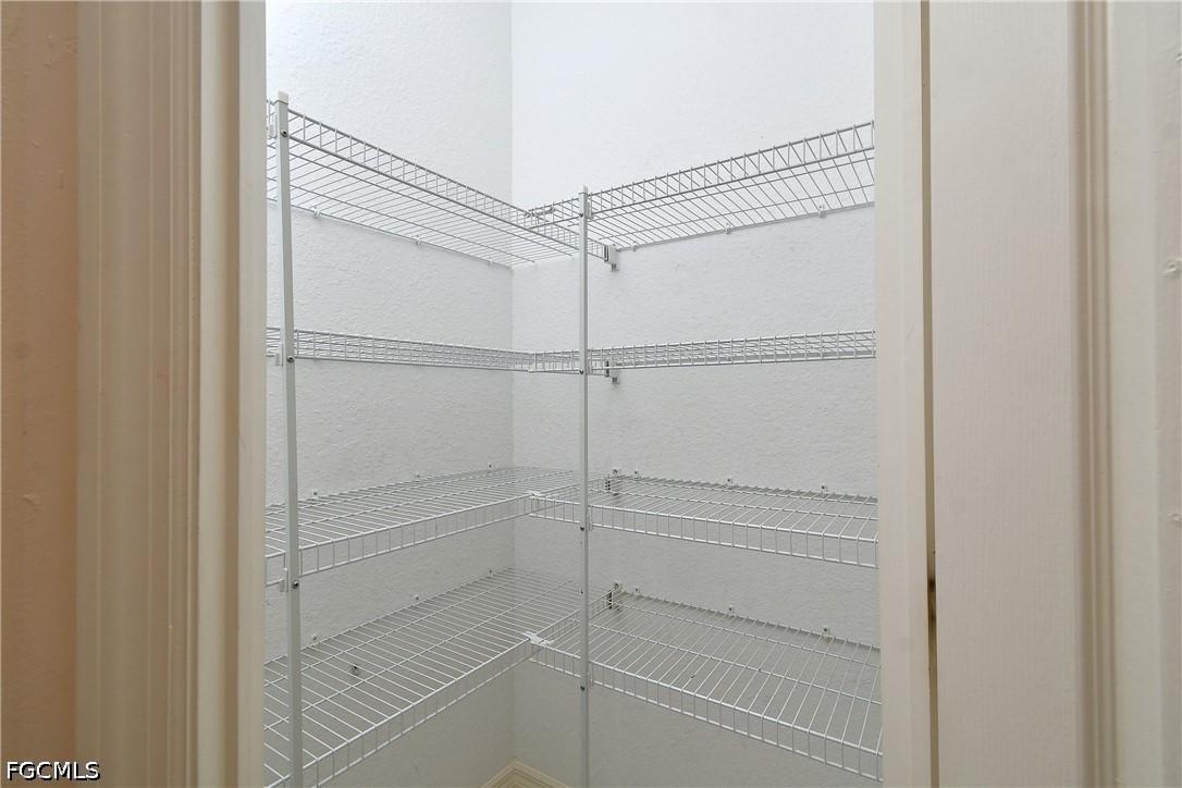 4808 Fairloop Run Property Photo 16