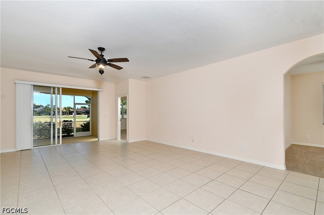 4808 Fairloop Run Property Photo 21