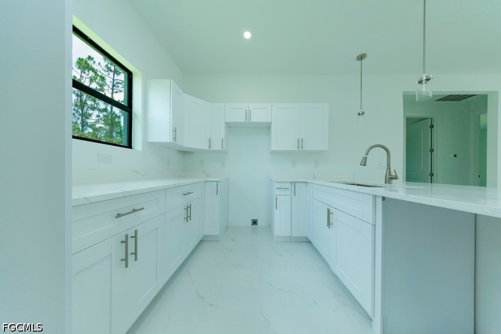 719 Almelia St E Property Photo 28