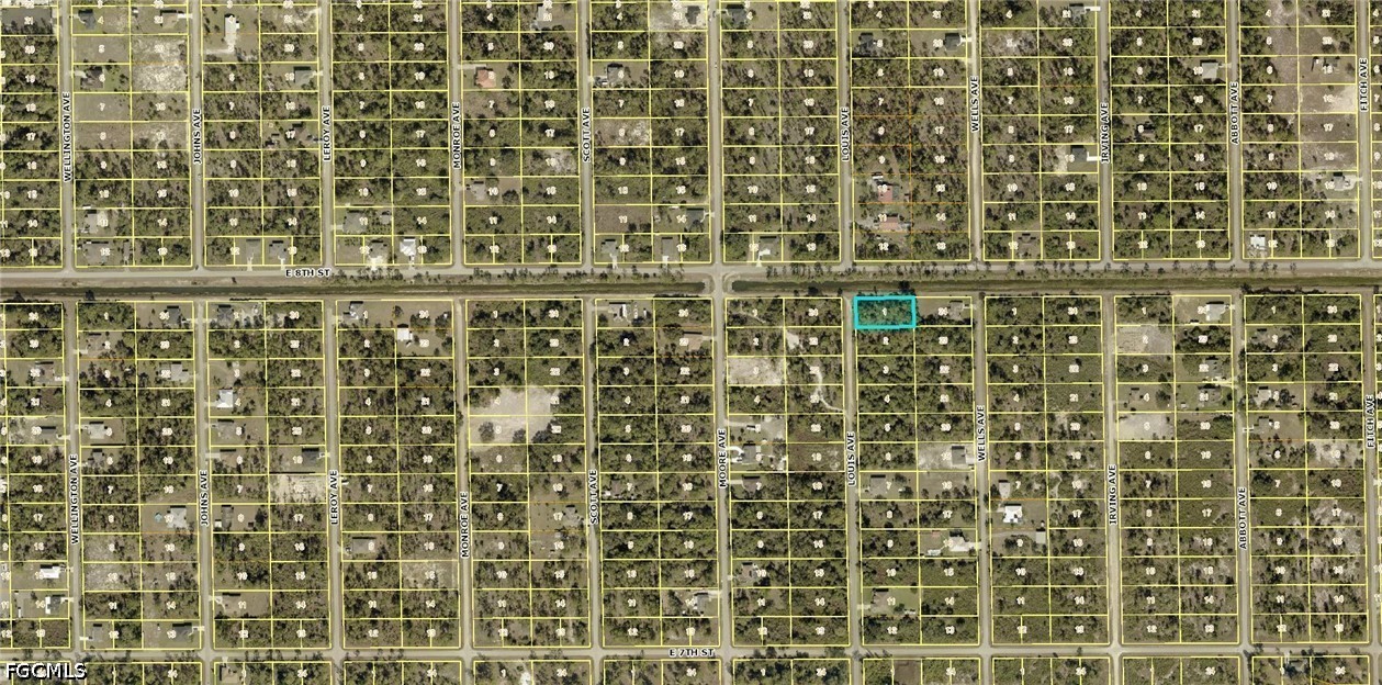 722 Louis Ave Property Photo 3