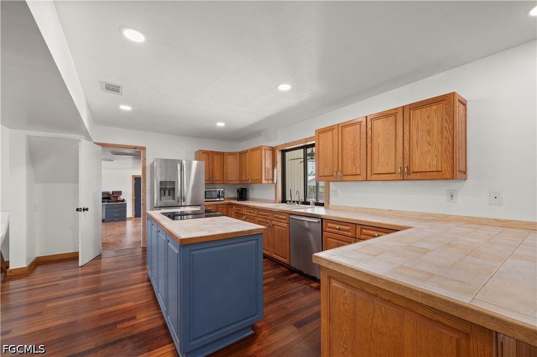 5674 Blackjack Ct S Property Photo 11