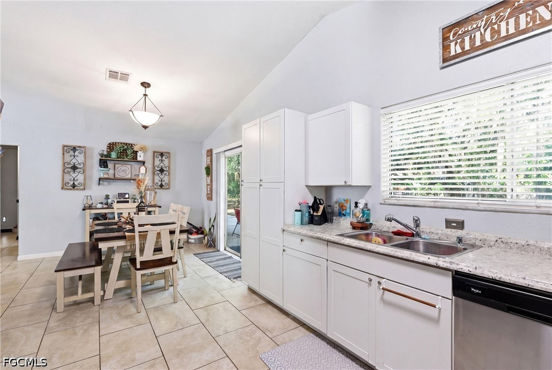 4022 E Sunflower Cir Property Photo 12