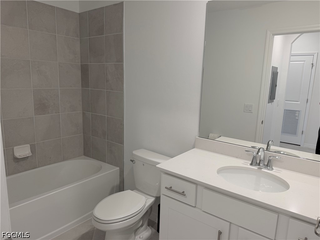 18421 Copperhead Ct N 222 Property Photo 14