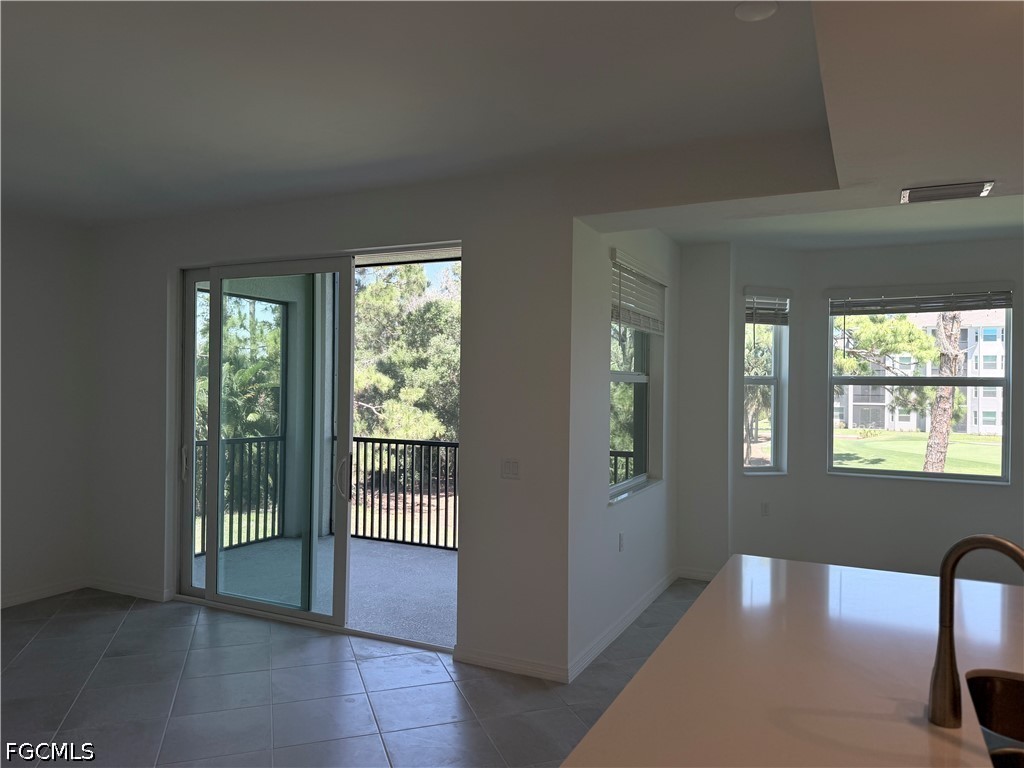 18421 Copperhead Ct N 222 Property Photo 25