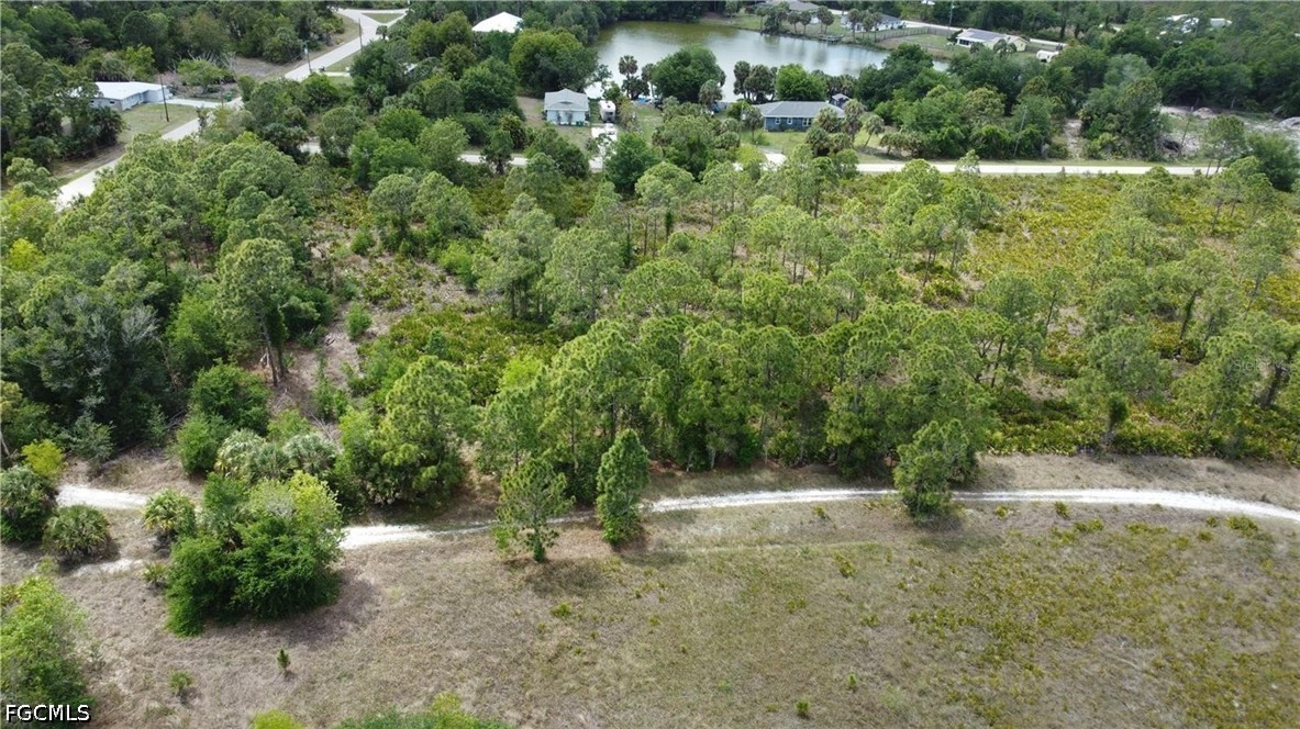 27270 Del Rio Dr Property Photo 3