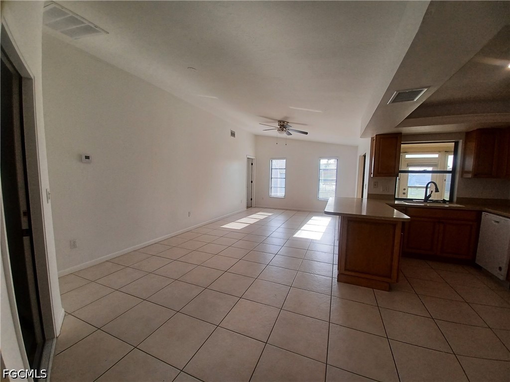 3305 Sw 7th Pl Property Photo 12