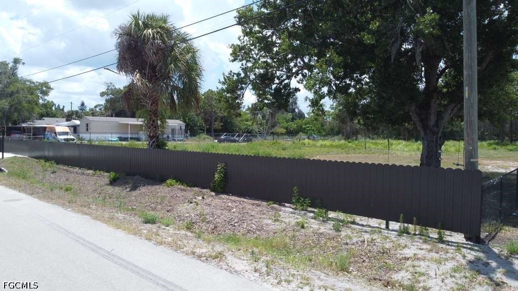 8226 Grady Dr Property Photo 7