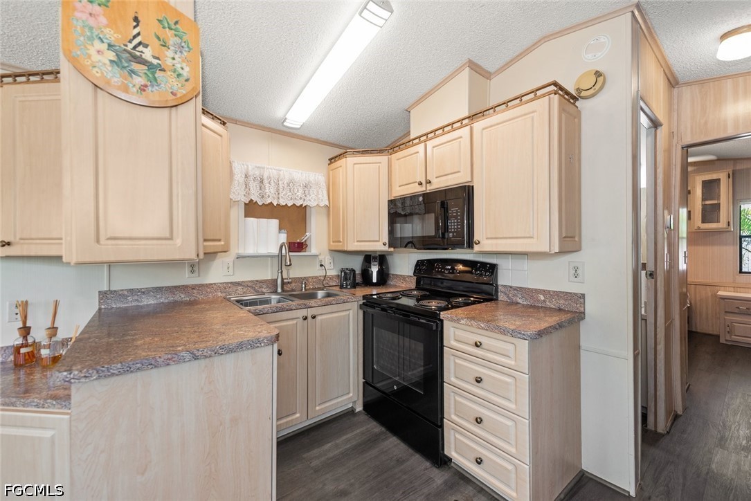 8571 Firwood Dr Property Photo 10