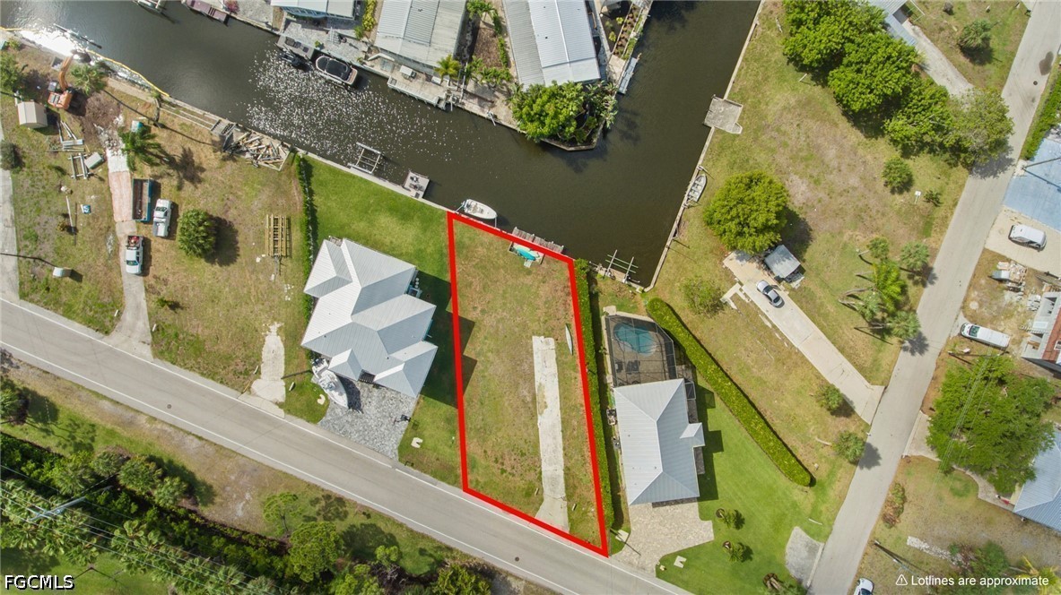 4575 Spring Creek Dr Property Photo 2