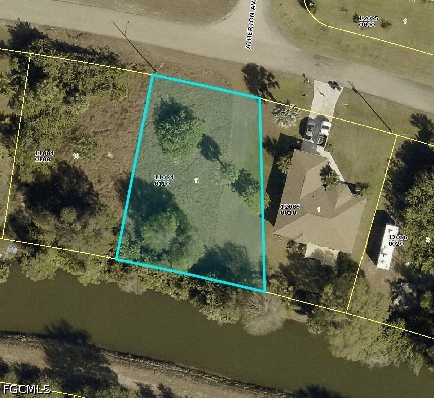5201 Brookfield ST Property Photo 1