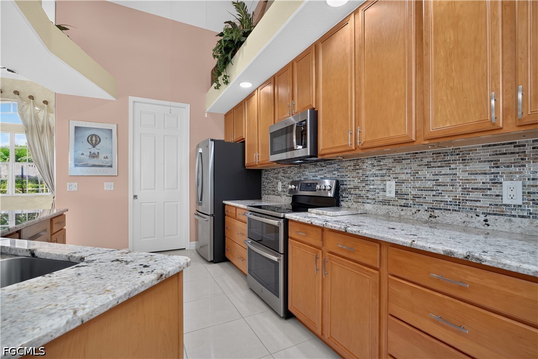 8356 Southwind Bay Cir Property Photo 16