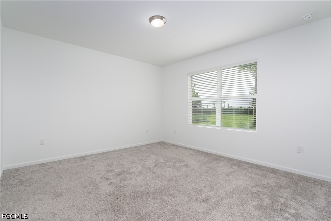 42380 Cascade Dr Property Photo 5
