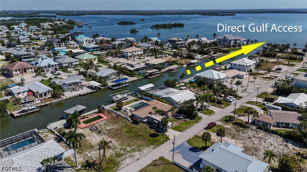 207 Ibis St Property Photo 2