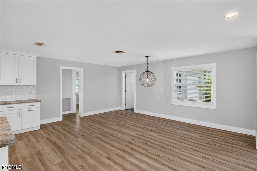 4957 Sorrento Ct Property Photo 7