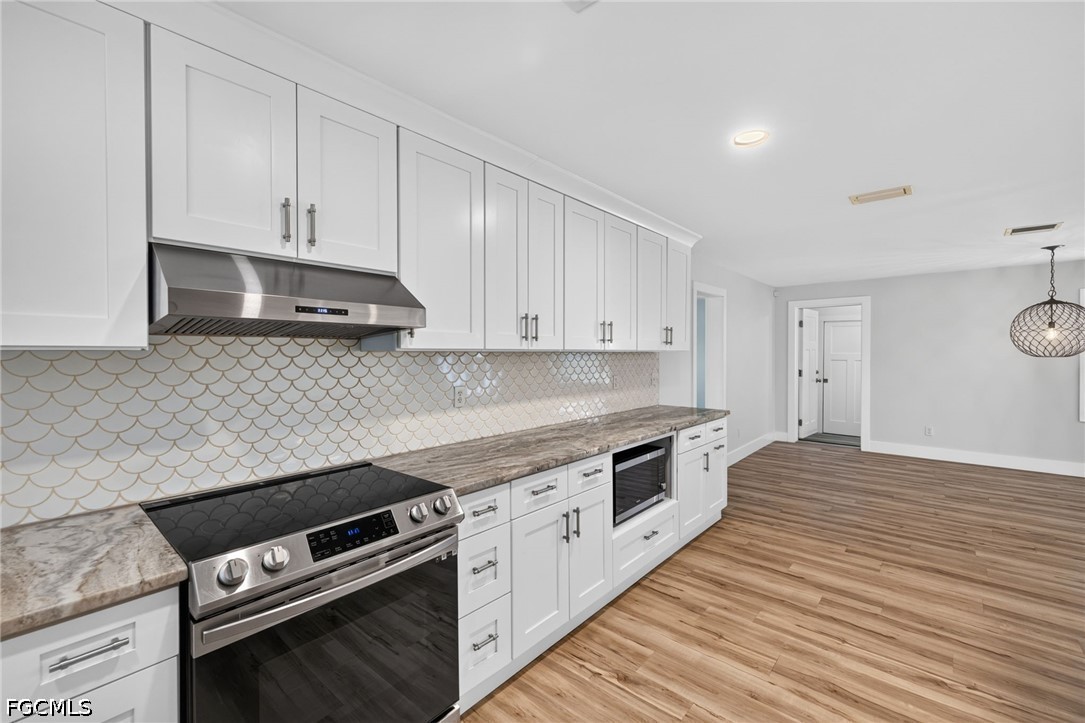 4957 Sorrento Ct Property Photo 12
