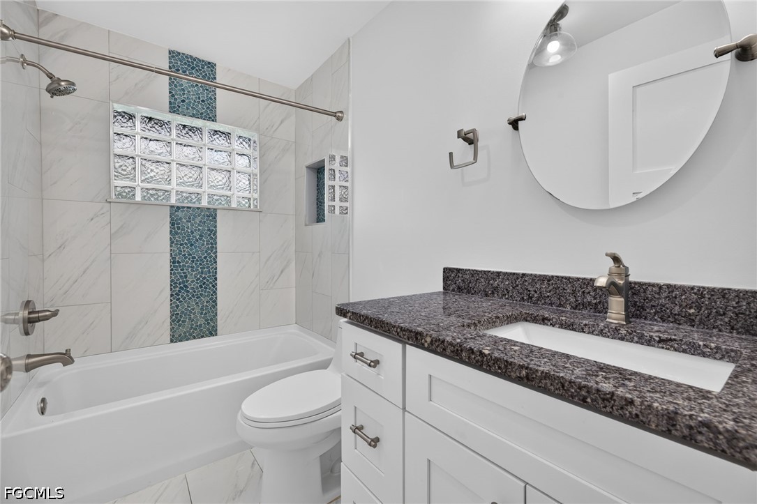 4957 Sorrento Ct Property Photo 25