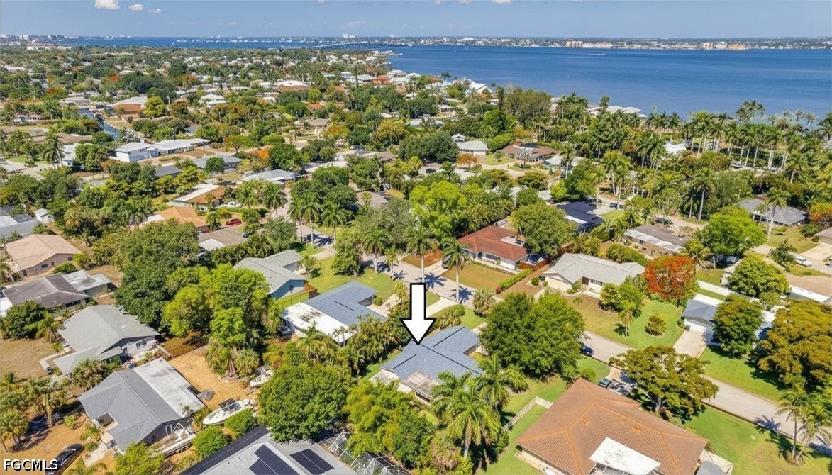 5657 Eichen CIR E