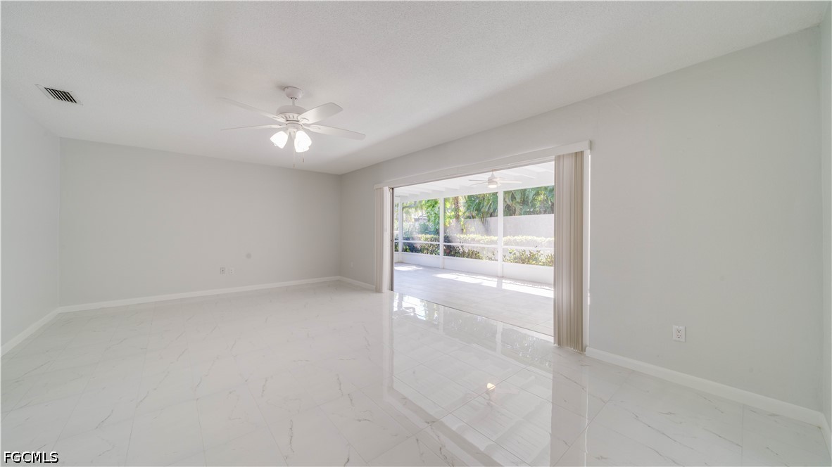 5657 Eichen Cir E Property Photo 7