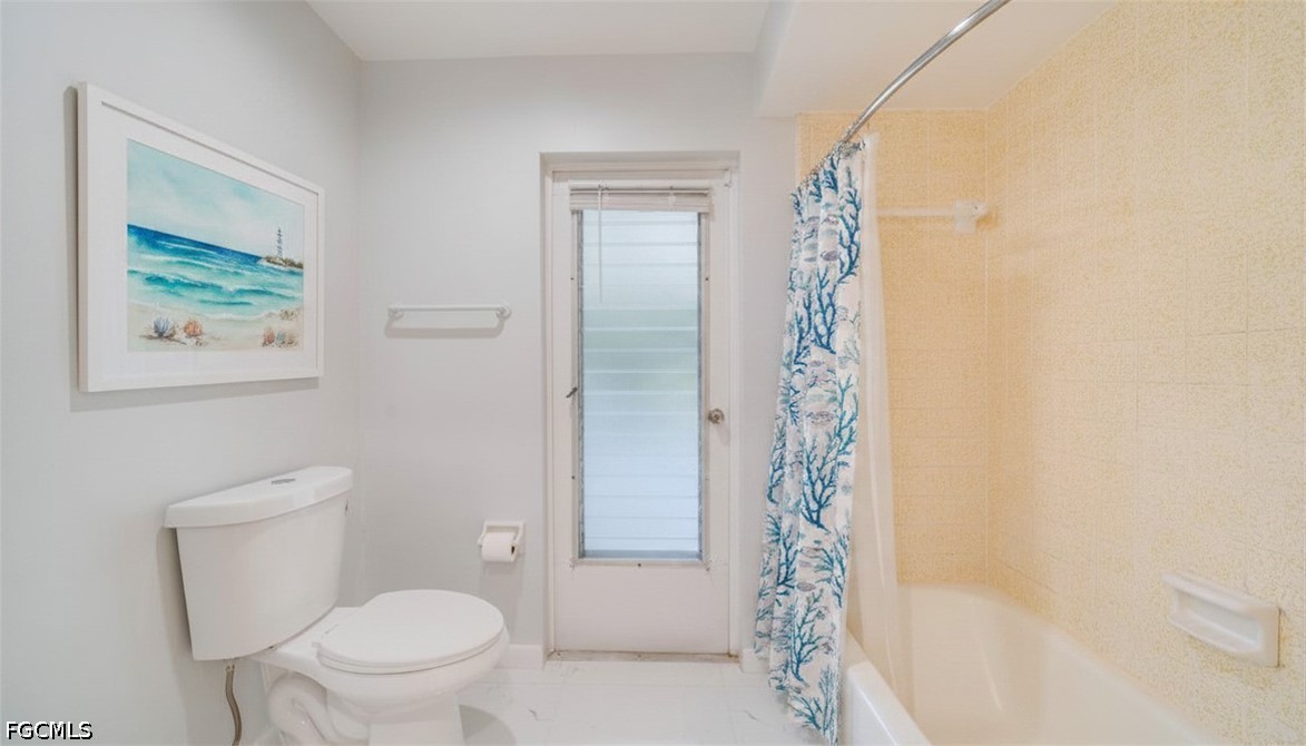 5657 Eichen Cir E Property Photo 25