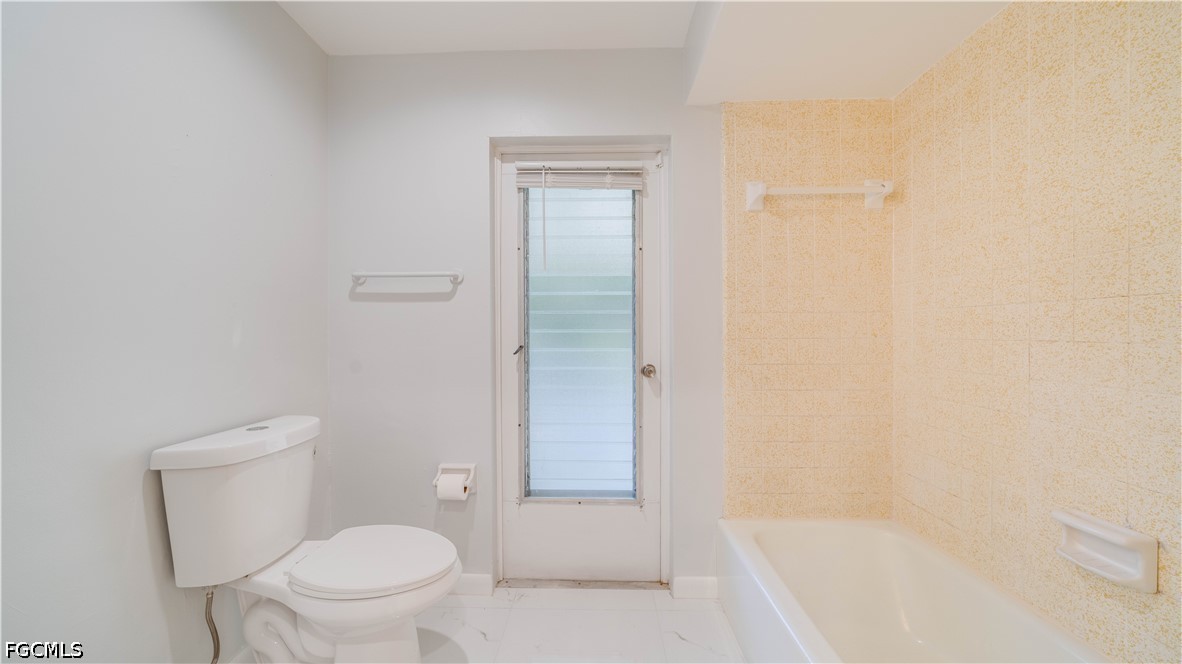 5657 Eichen Cir E Property Photo 26
